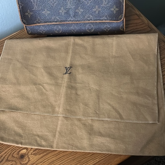 Louis Vuitton twin pochette GM - Picture 7 of 7